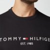 Bluza Tommy Hilfiger męska czarna wkładana przez głowę bawełniana duże logo